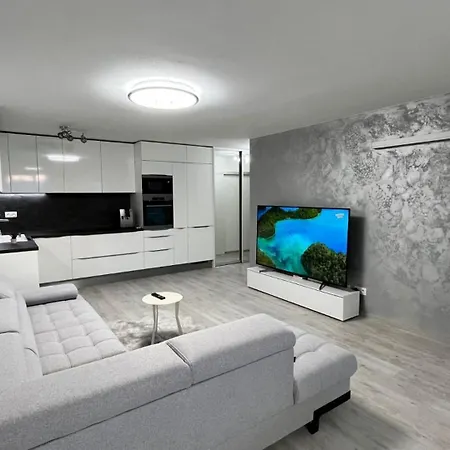 Ales Apartamento *